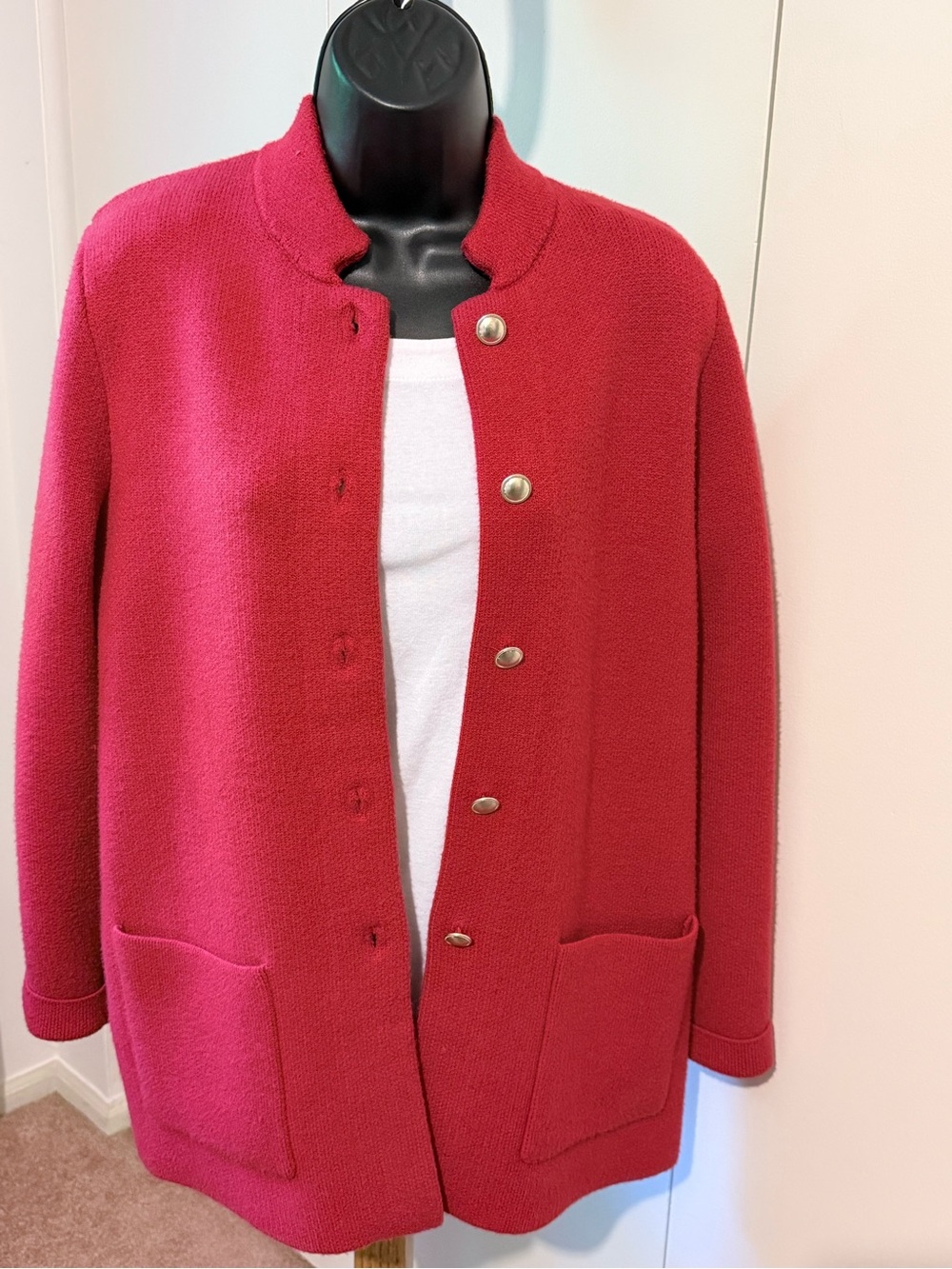 Wmn’s Red Button-Front Knit Jacket